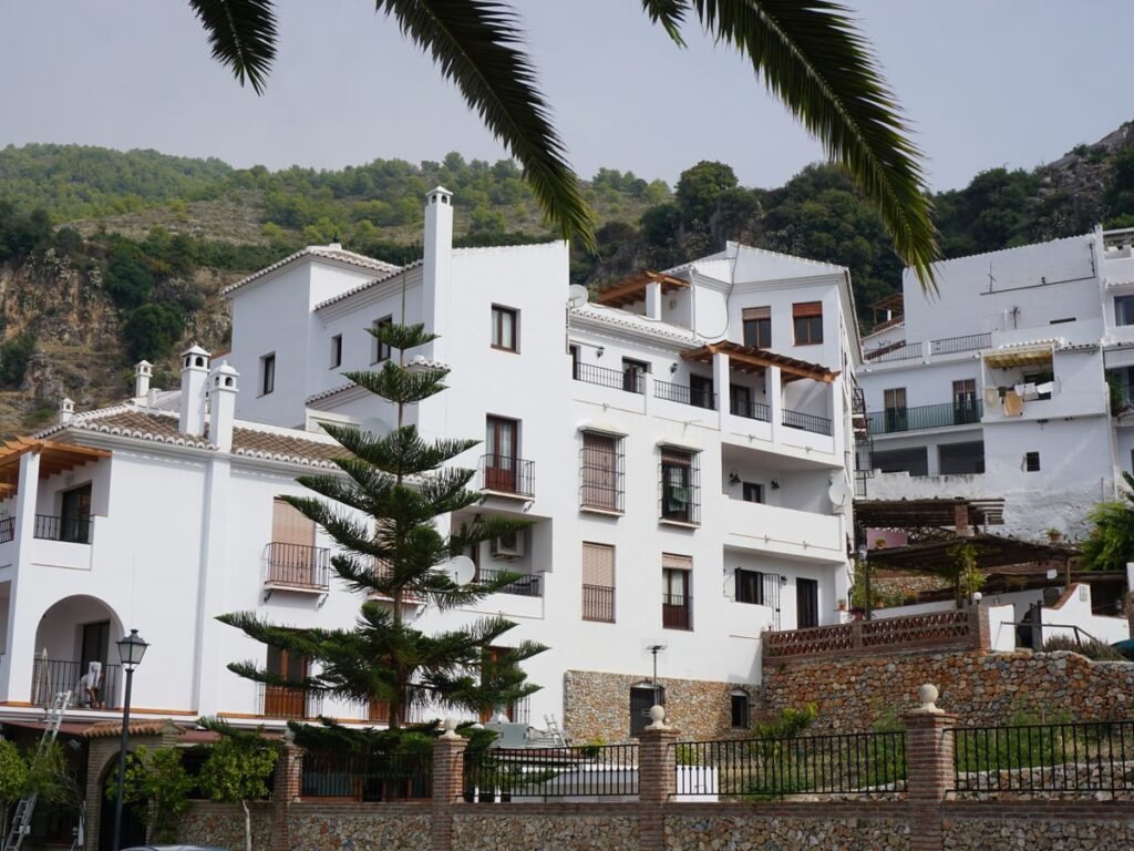 Village espagnol, maisons blanches
